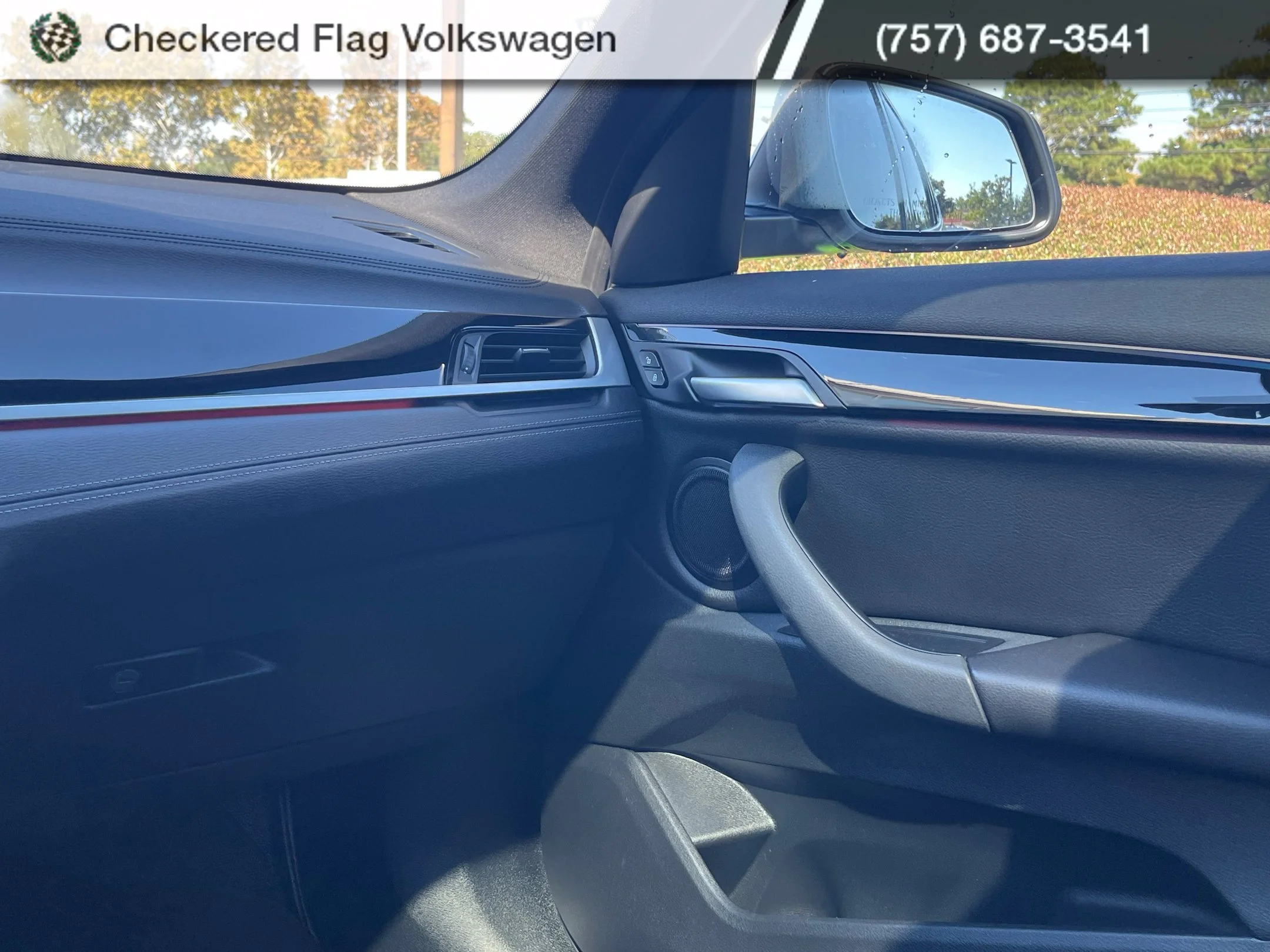 Used 2020 Alpine White BMW xDrive28i image 35