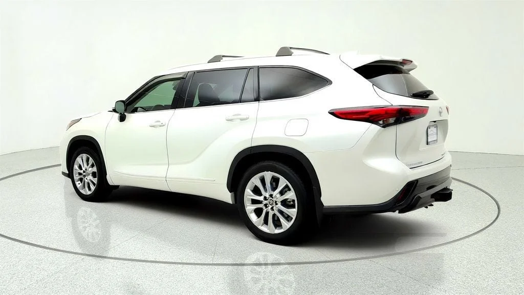 Used 2023 Wind Chill Pearl Toyota Limited-L4T AWD image 7