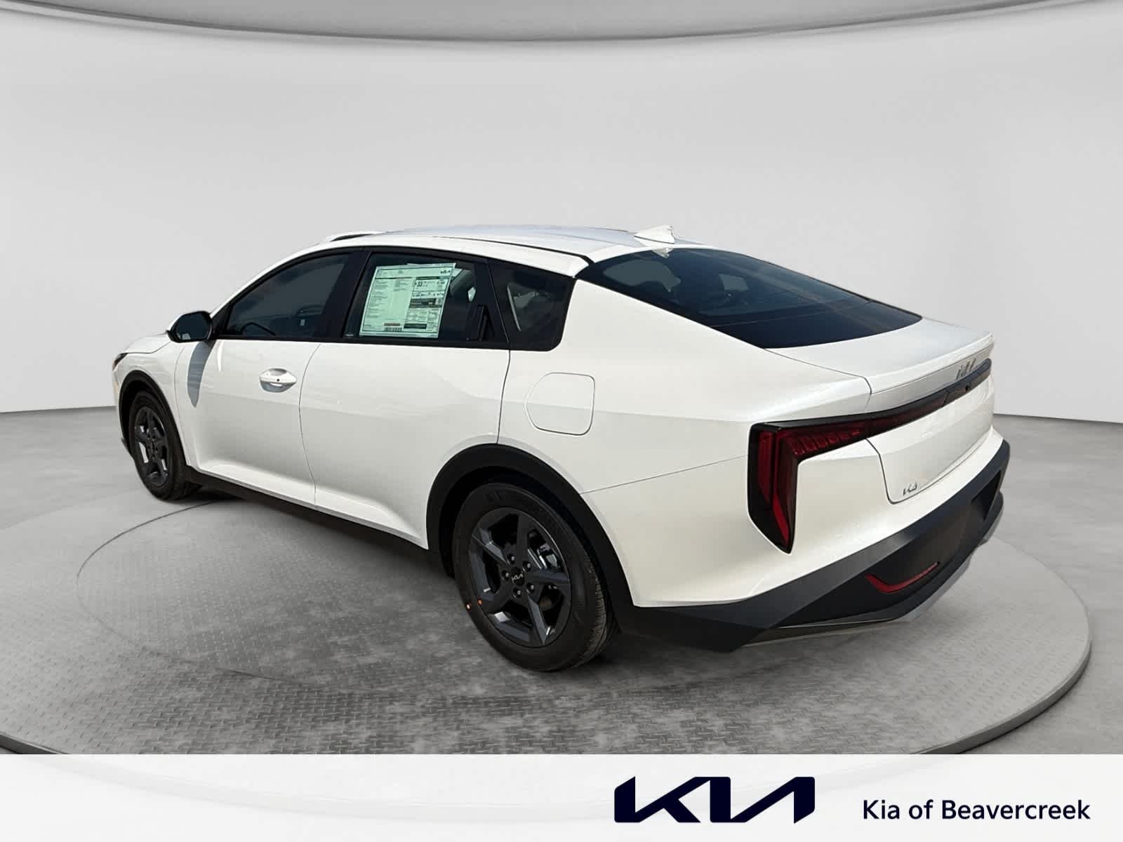 New 2026 Snow White Pearl Kia LXS image 7