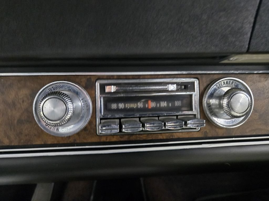 Used 1970 White Oldsmobile Convertible image 13