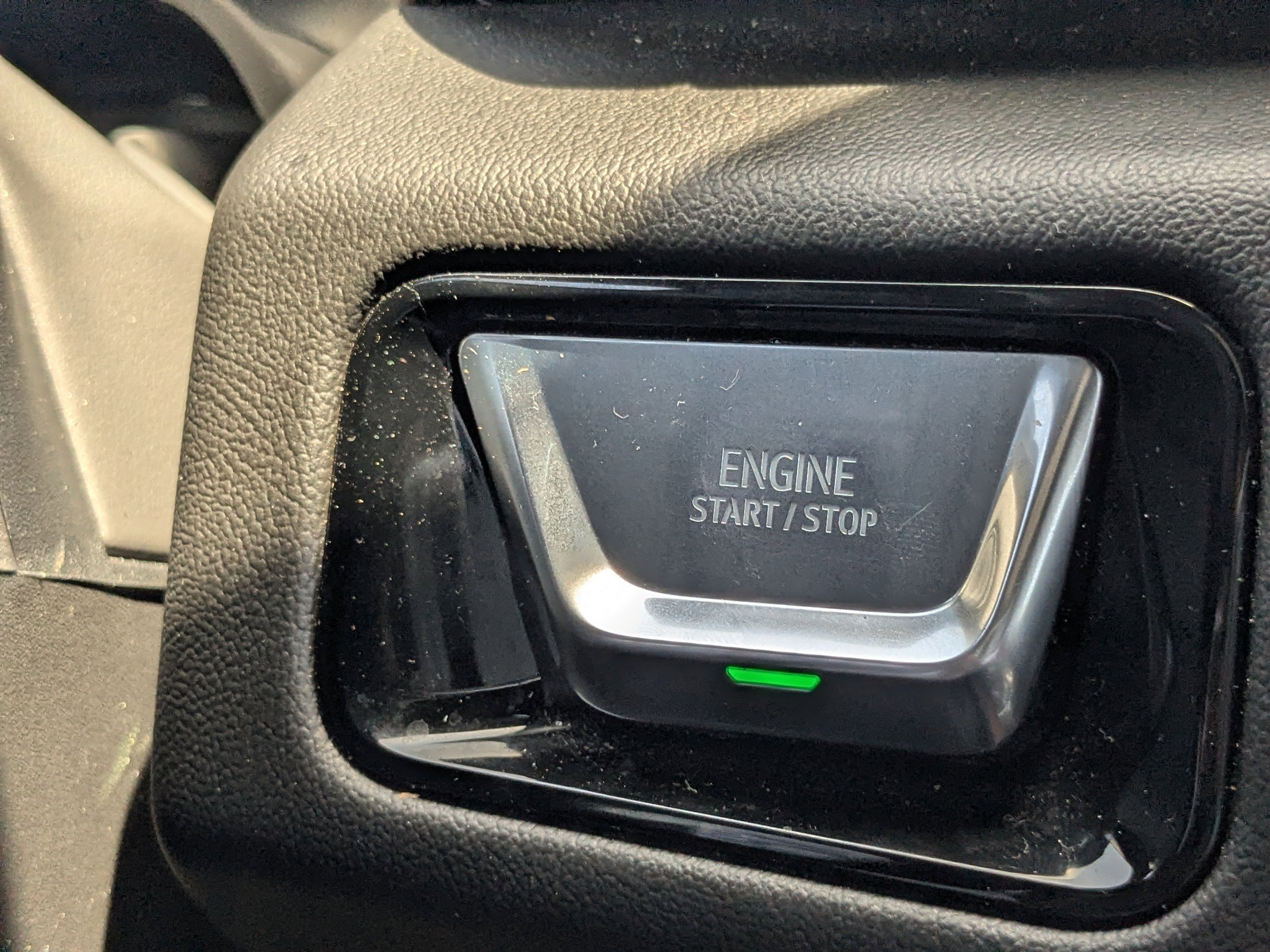 2025 GMC Yukon Denali - Photo 26