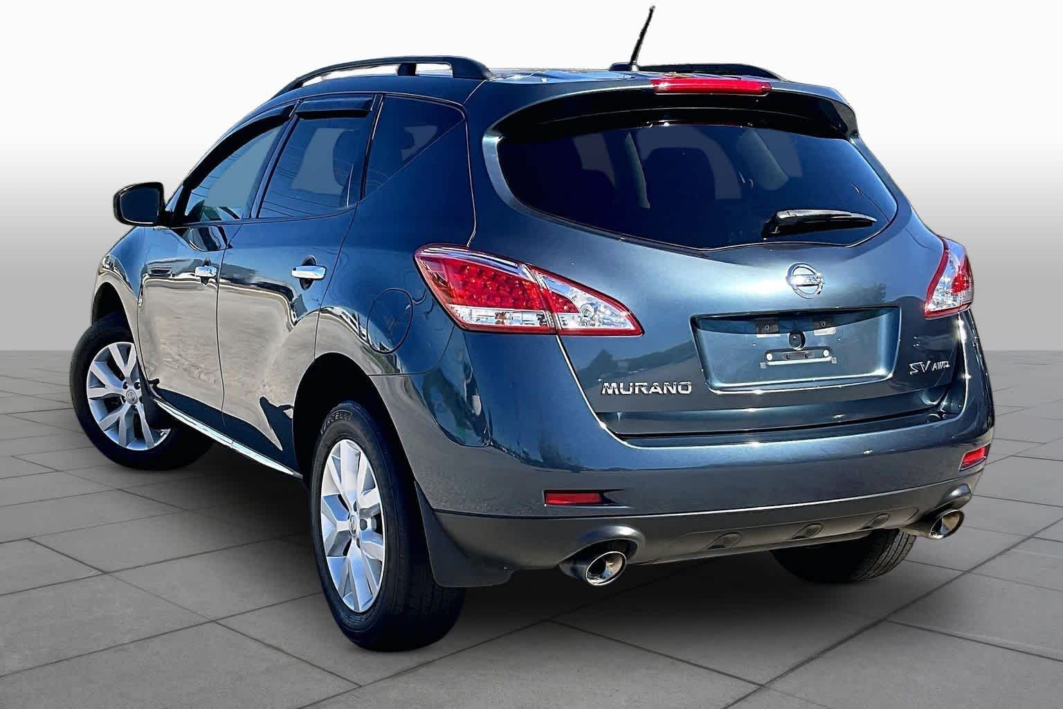 Used 2014 Graphite Blue Metallic Nissan SV image 12