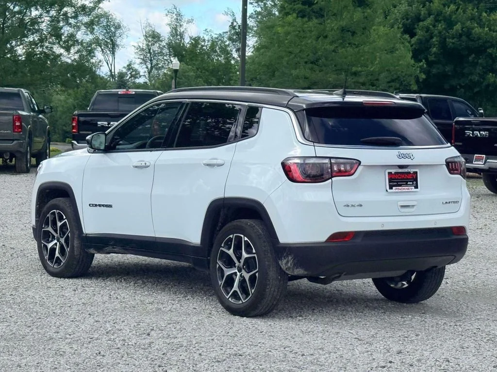Used 2025 White Jeep Limited image 9