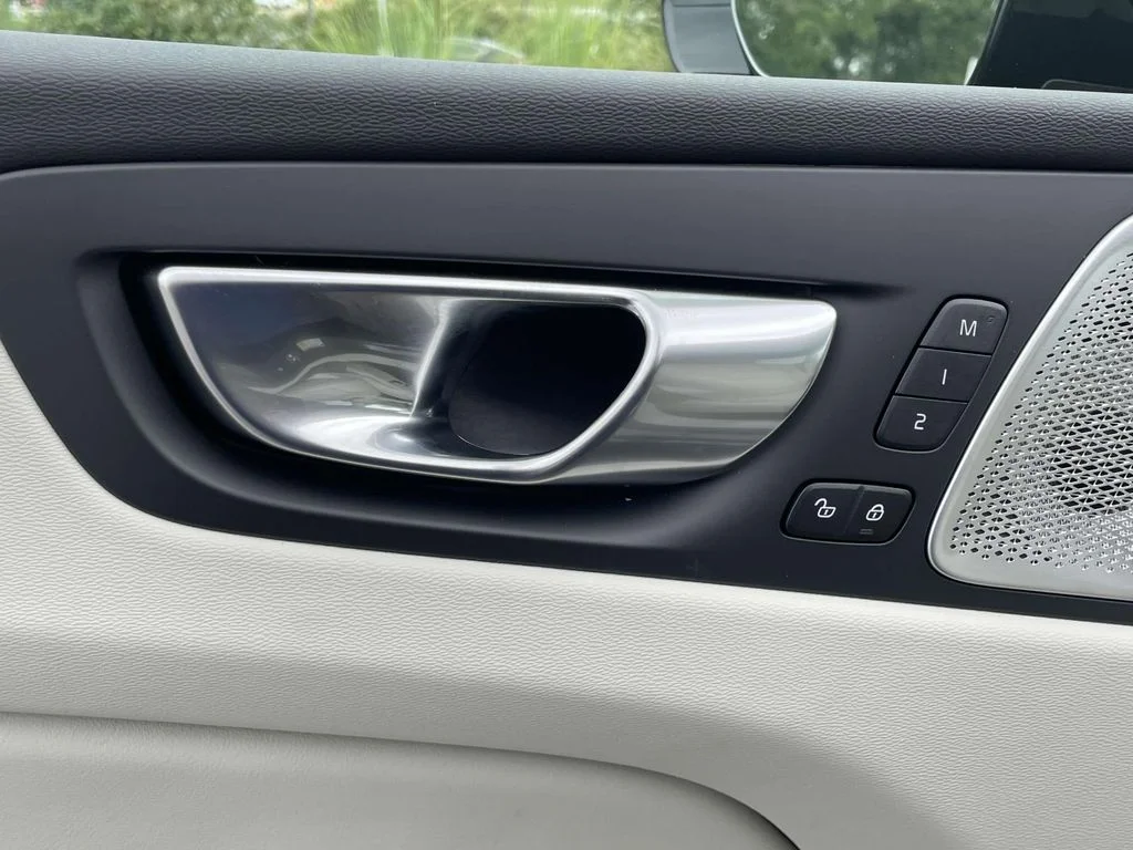 2026 Volvo XC60 Ultra - Photo 8