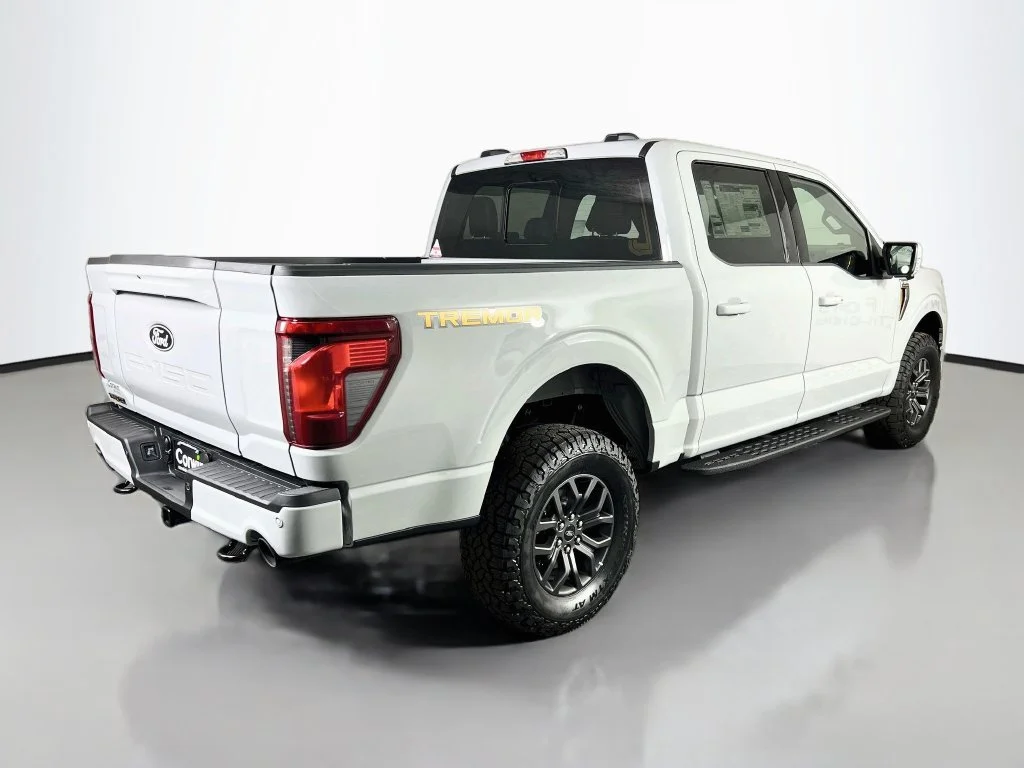 New 2026 White Ford Tremor image 15