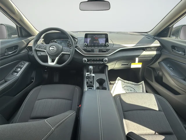 New 2026 White Nissan 2.5 SV image 34