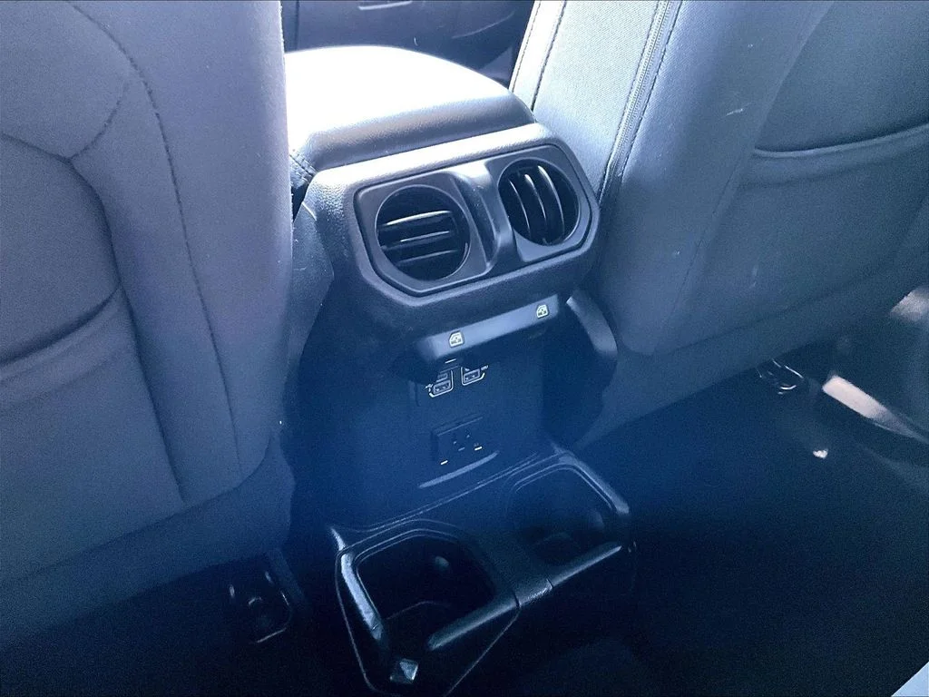 Used 2019 Gray Jeep Unlimited Sahara image 34