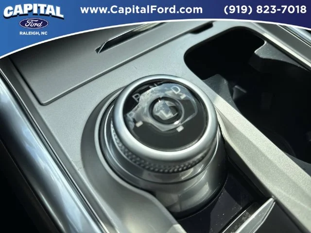 Used 2023 White Ford King Ranch image 31