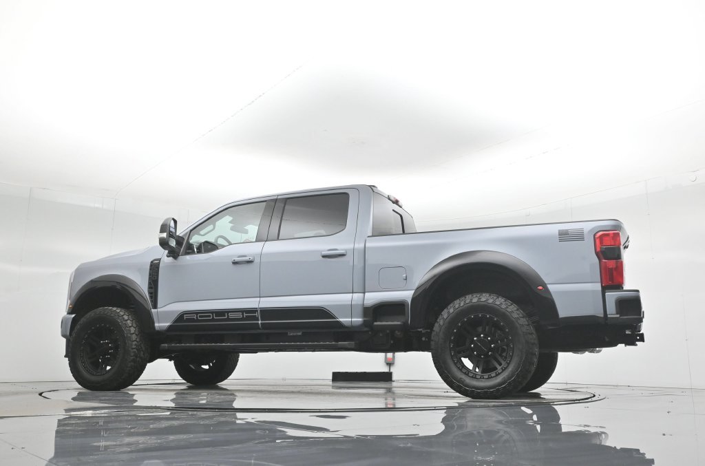 New 2026 Glacier Gray Metallic Tri-Coat Ford Lariat image 54