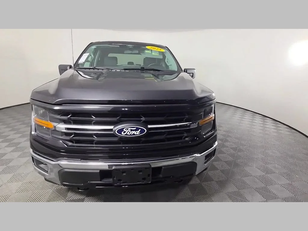Used 2025 Black Metallic Ford XLT image 52