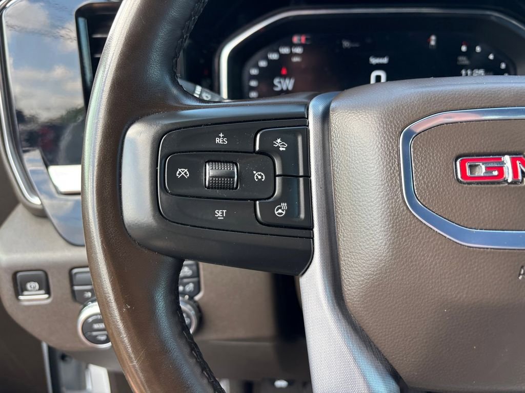 Used 2025 White GMC SLT image 14