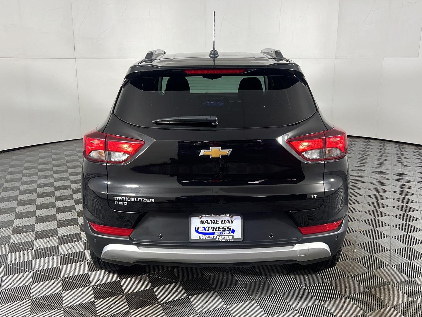Used 2024 Mosaic Black Metallic Chevrolet LT image 6