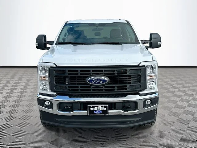 New 2026 Oxford White Ford XL image 2