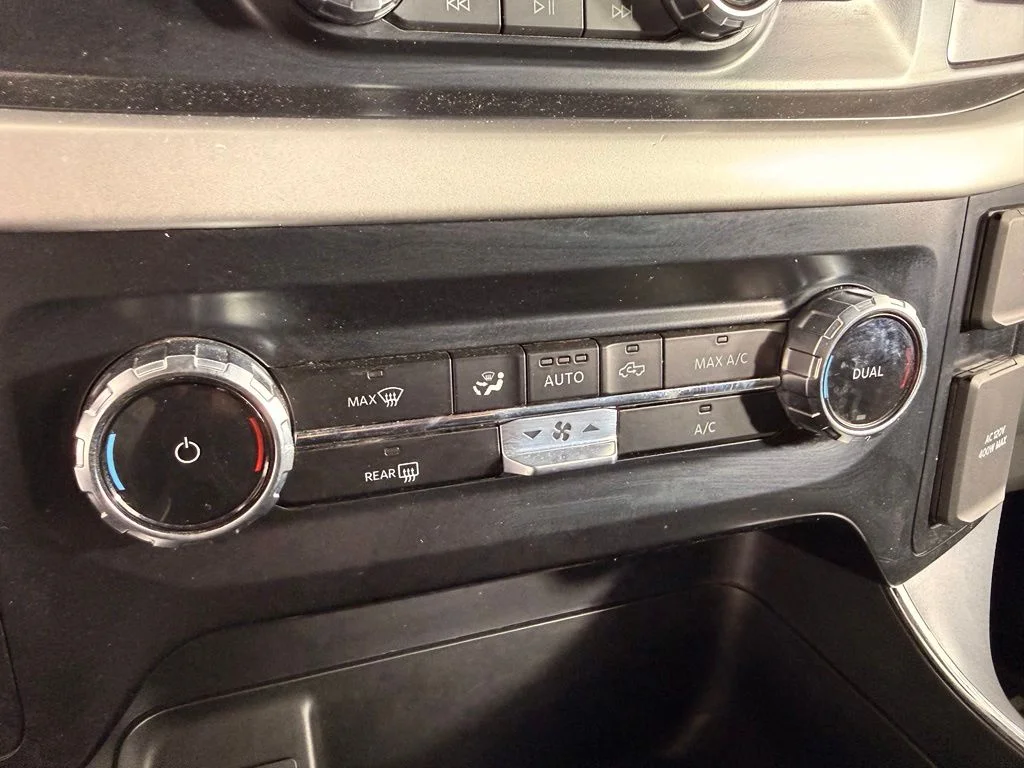 Used 2023 White Ford XLT image 25