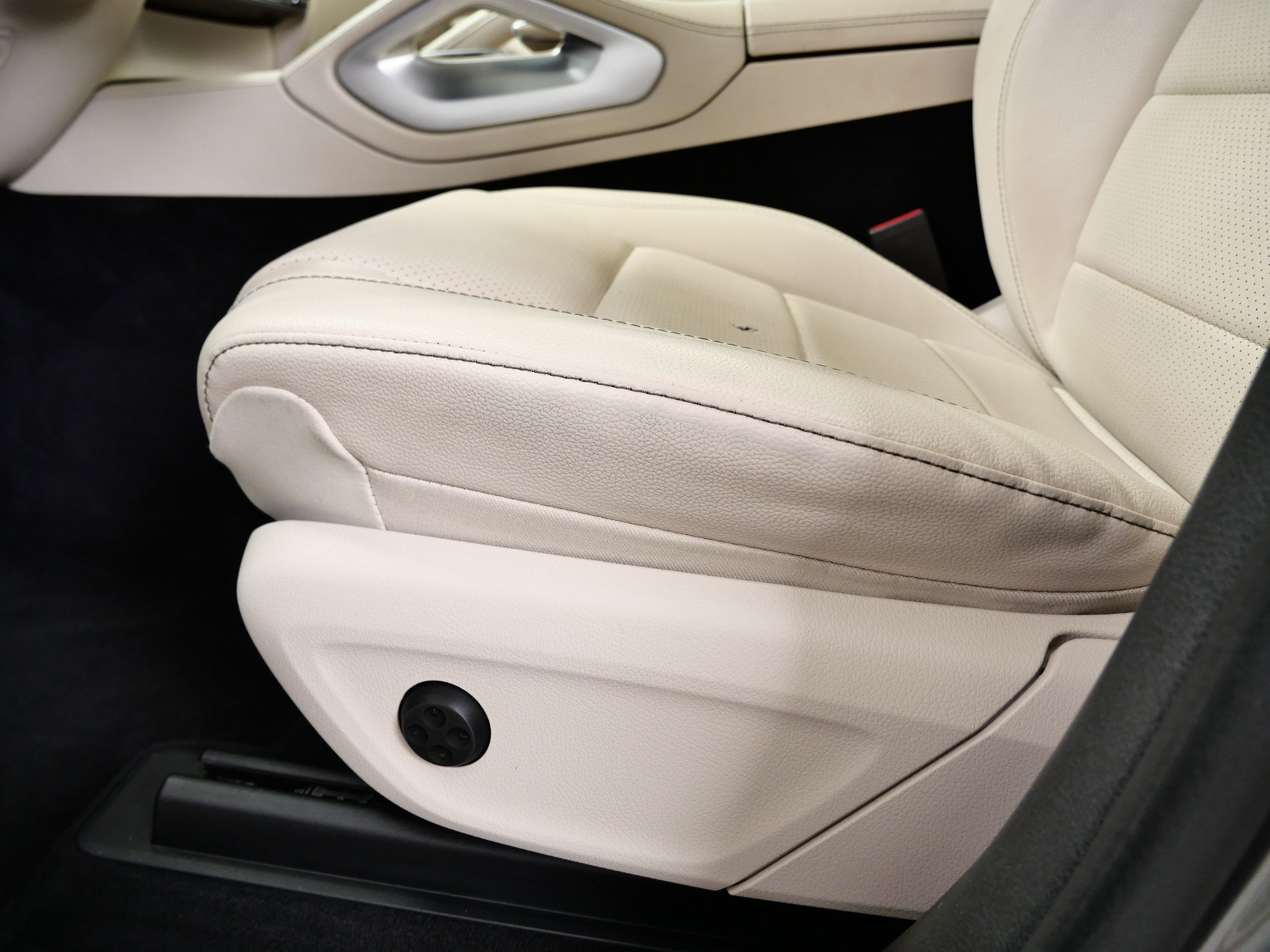 Certified Used 2023 Selenite Grey Metallic Mercedes-Benz GLE 350 image 18