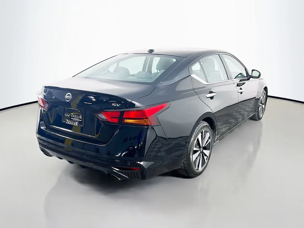 2022 Nissan Altima SV - Photo 7