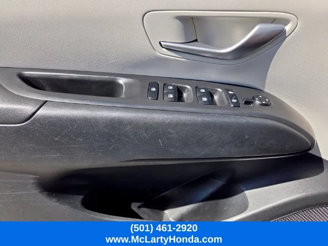 Used 2024 White Hyundai SEL image 35