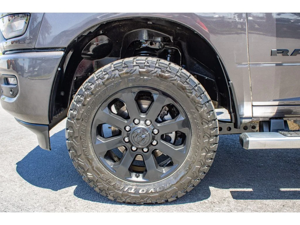 Used 2025 Granite Crystal Metallic Clearcoat Ram Big Horn image 5