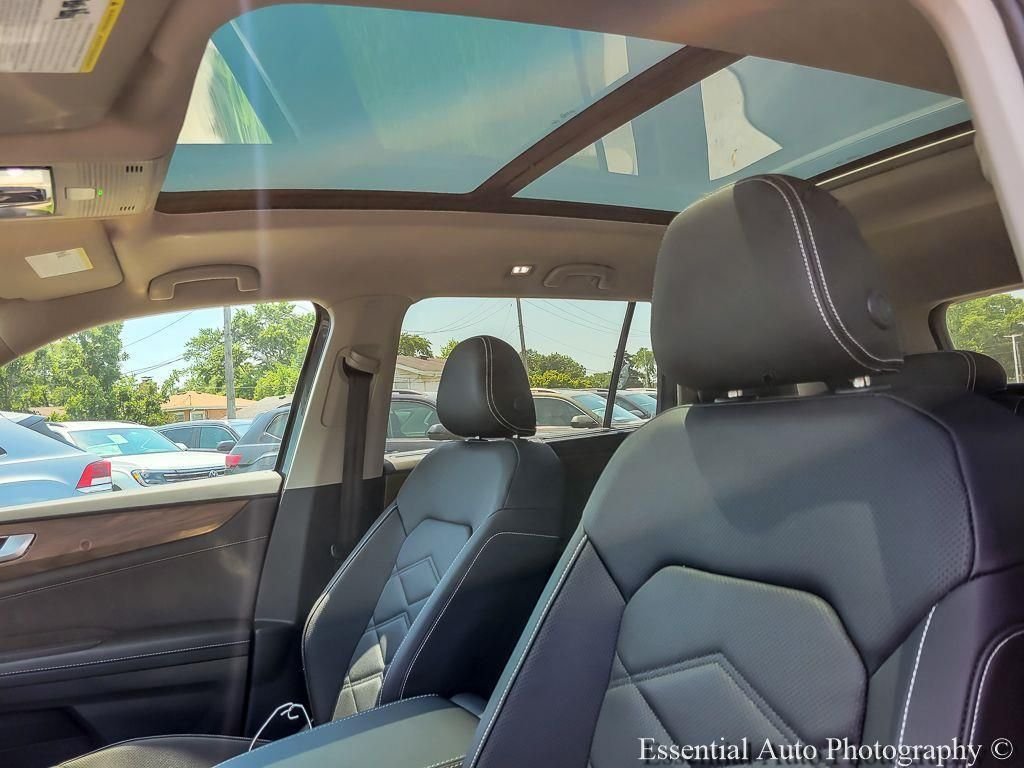 New 2026 Pure Gray Volkswagen 2.0T SE w/Technology image 7