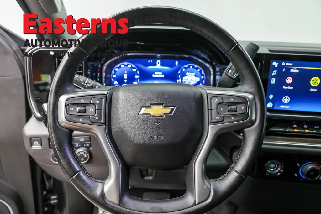 Used 2023 Gray Chevrolet LT image 10