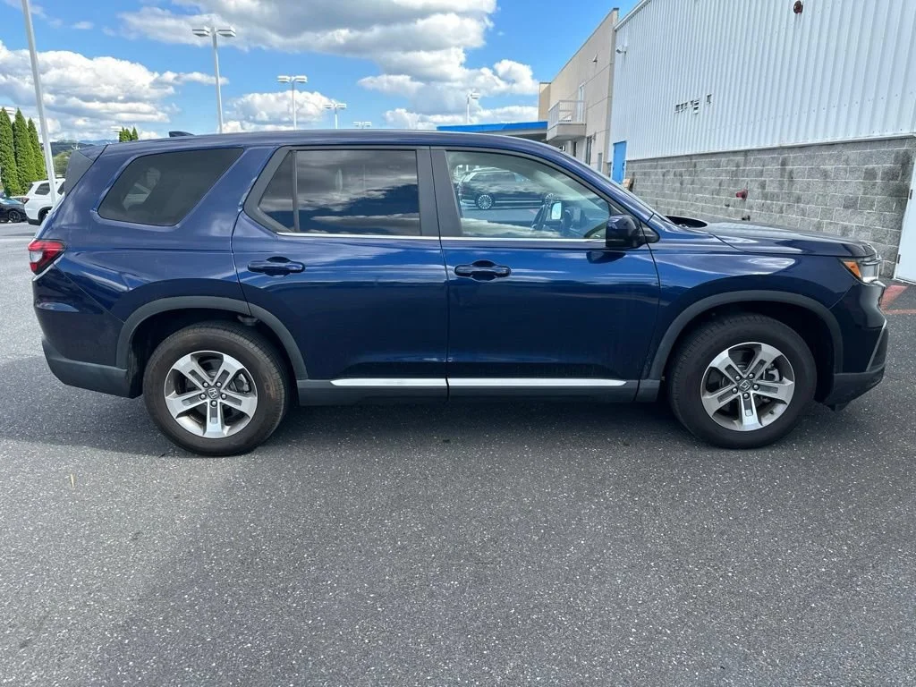 Certified Used 2025 Obsidian Blue Pearl Honda AWD EX-L image 29