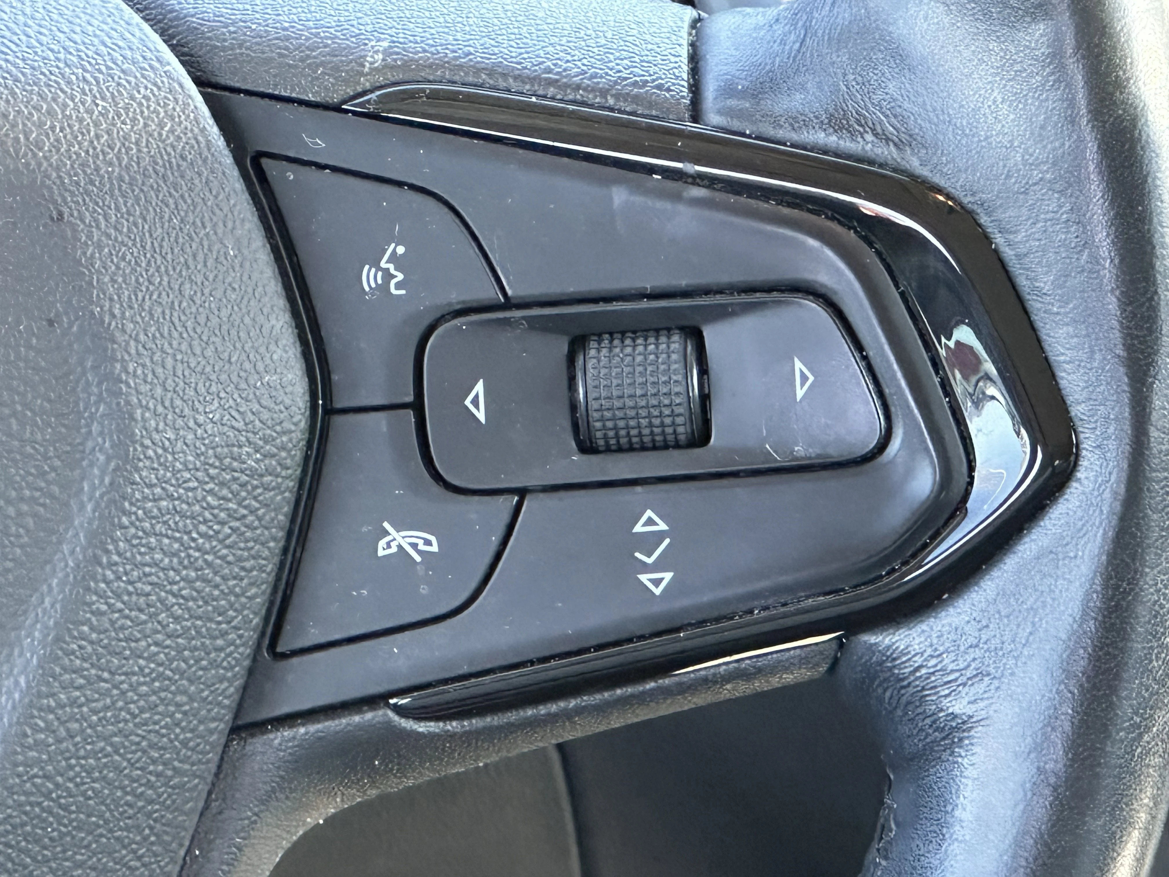 Certified Used 2023 White Chevrolet Premier image 13