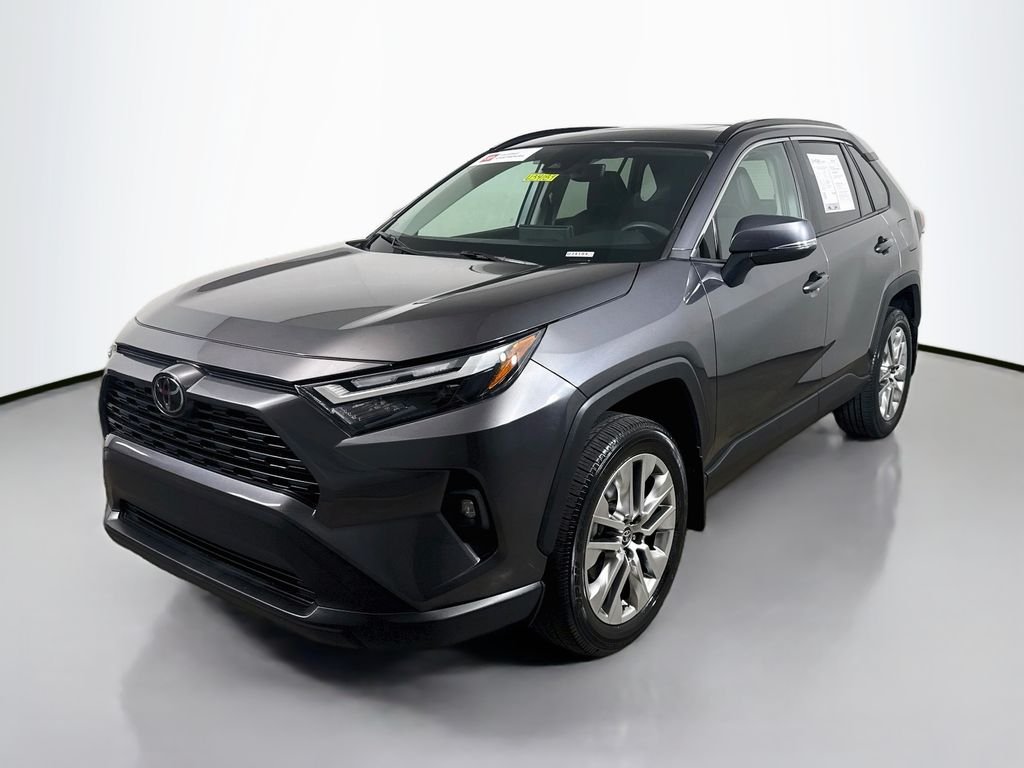 Used 2024 Magnetic Gray Metallic Toyota XLE Premium image 3