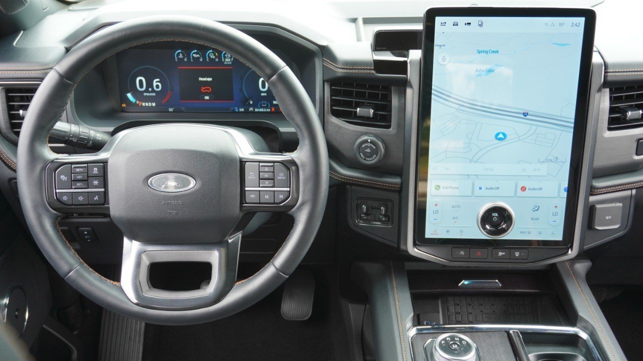 Used 2024 White Ford Platinum image 30