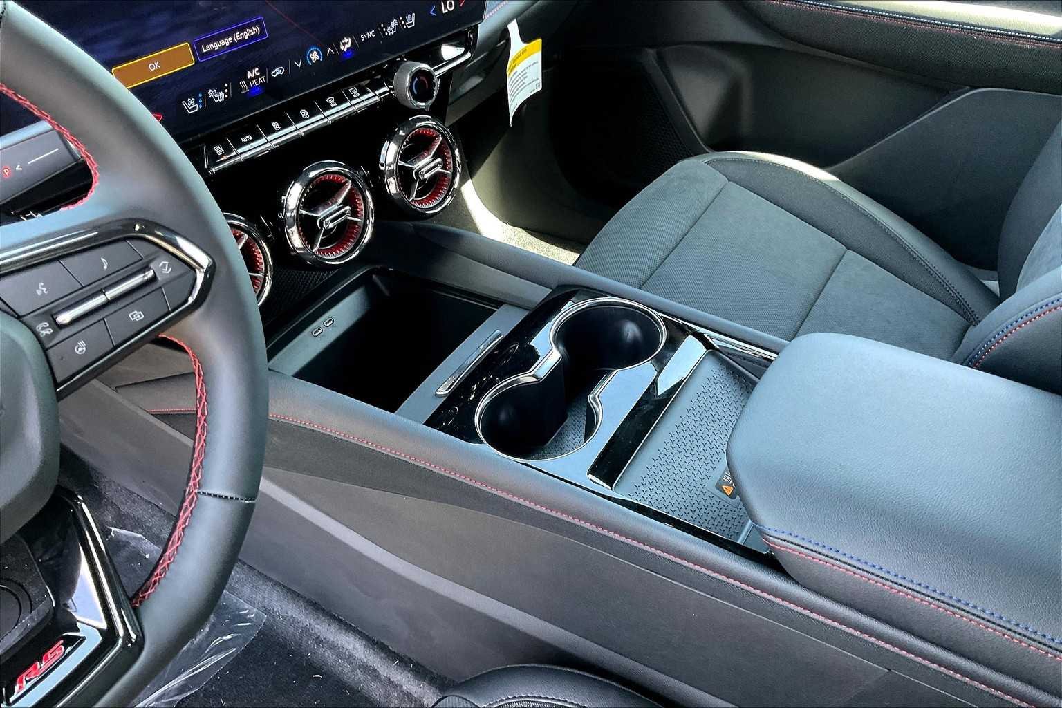 2025 Chevrolet Blazer EV RS - Photo 8
