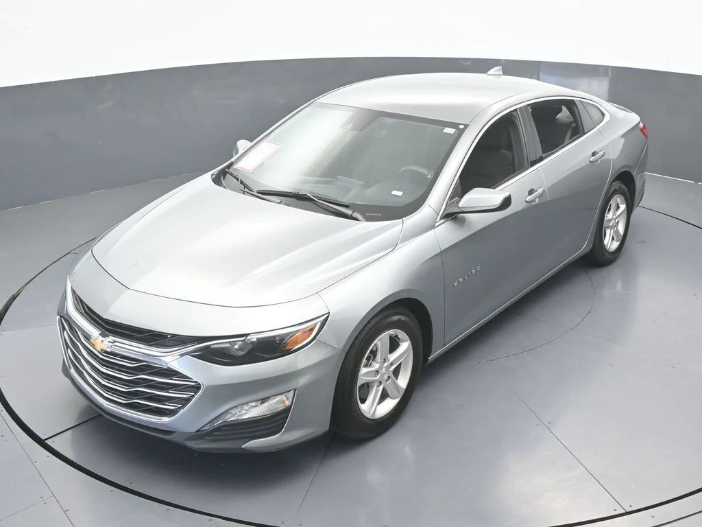 Used 2024 Sterling Gray Metallic Chevrolet LT image 45