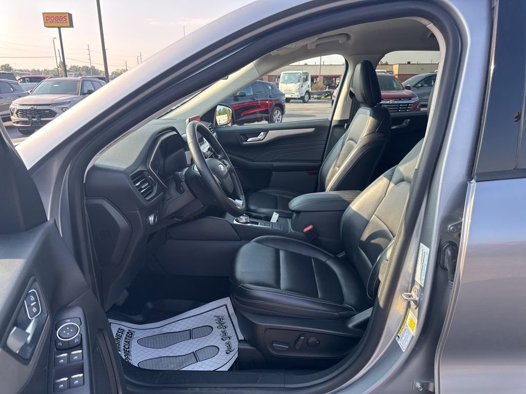 2021 Ford Escape SEL - Photo 17