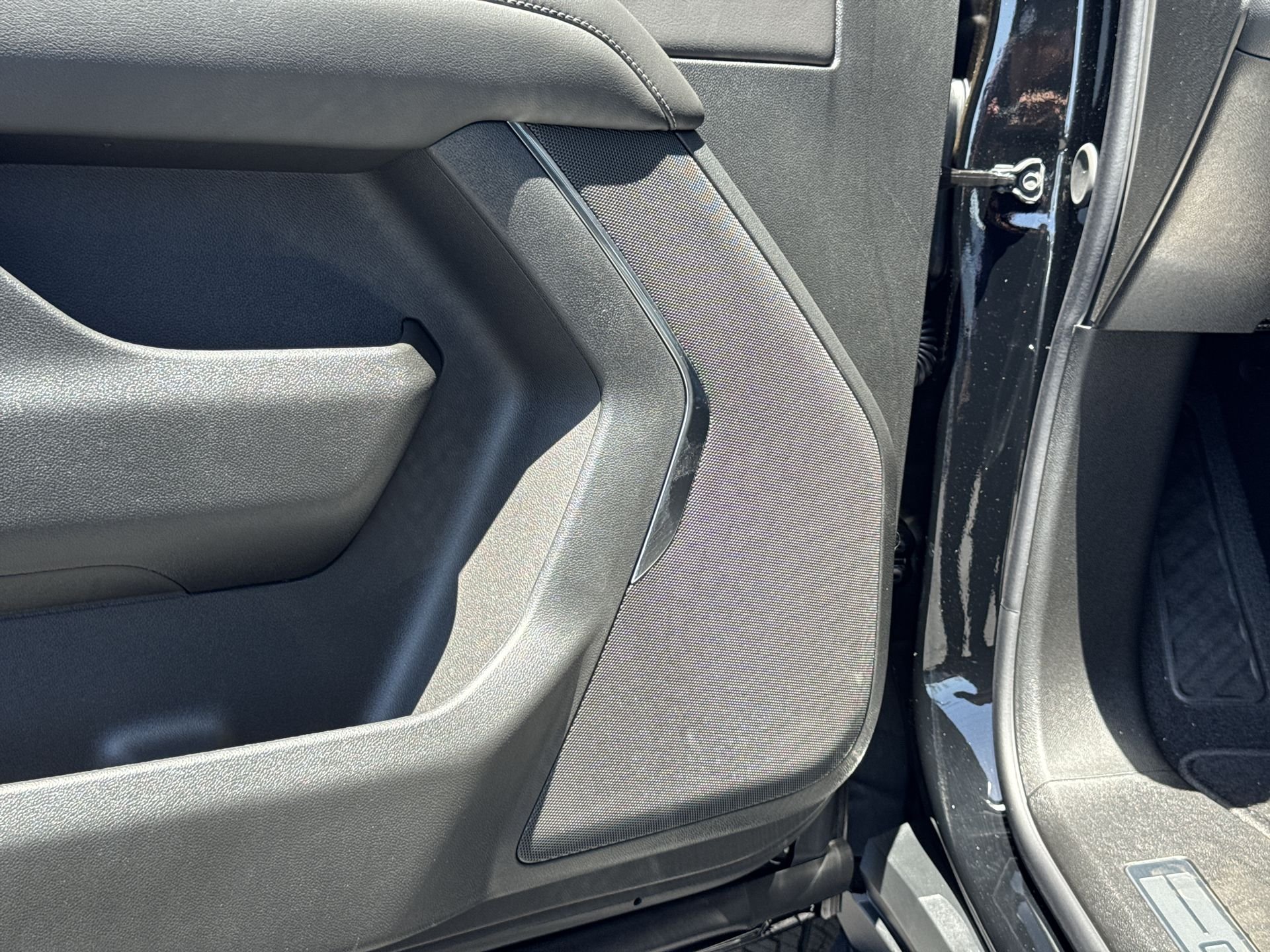 2026 Chevrolet Suburban LT - Photo 30