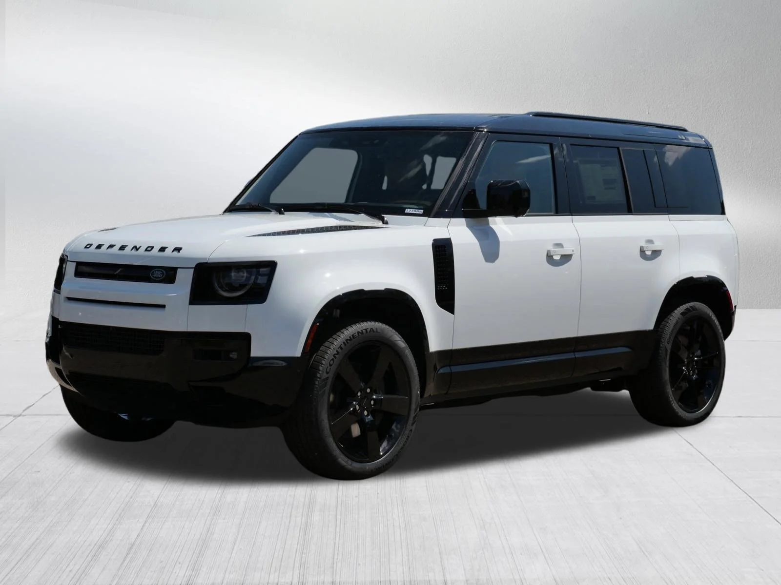 2026 Land Rover Defender 110 X-Dynamic SE P400's photo