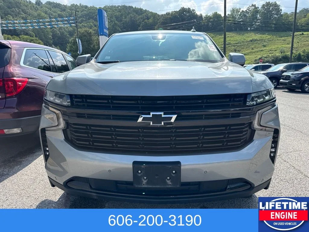 Used 2023 Gray Chevrolet RST image 3