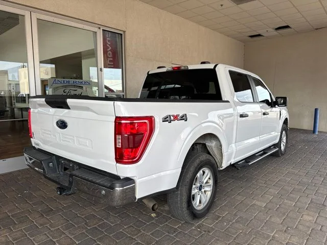 Certified Used 2021 Oxford White Ford XLT image 4