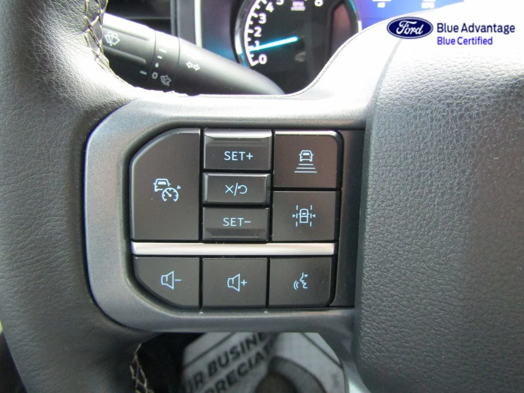 Certified Used 2023 Avalanche Ford XLT image 29