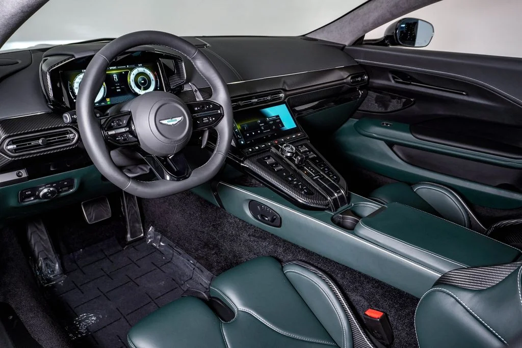 Used 2025 Q Chiltern Green Aston Martin Coupe image 24