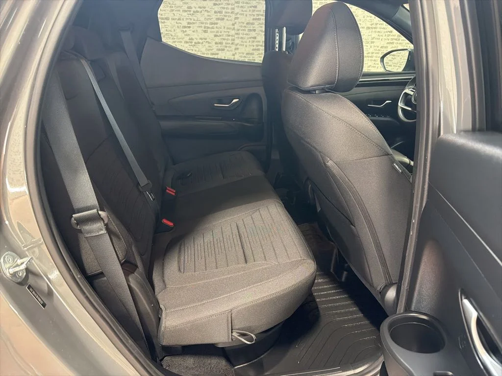 Used 2024 Hampton Gray Hyundai SEL image 12