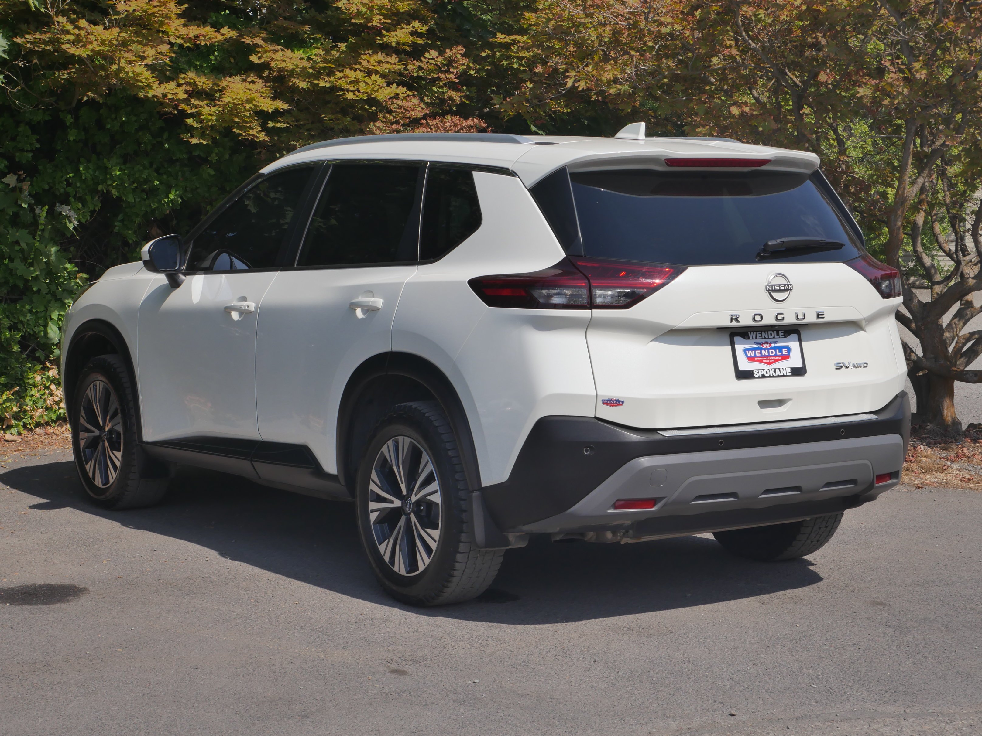 Certified Used 2023 Pearl White Tricoat Nissan SV image 17