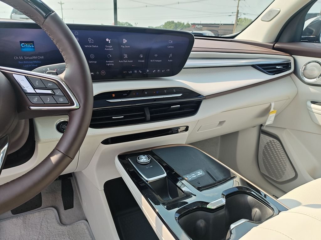 Used 2025 Gray Buick Avenir image 20