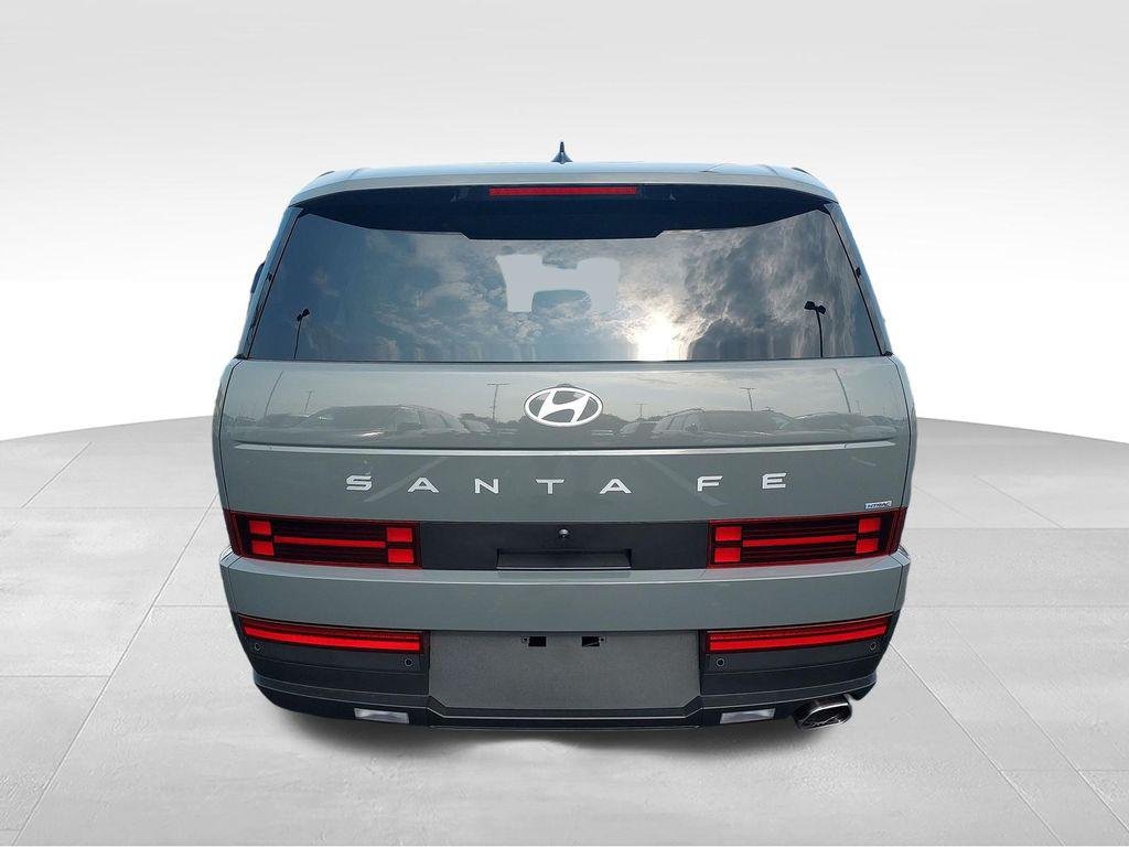 New 2027 Gray Hyundai SE AWD image 4
