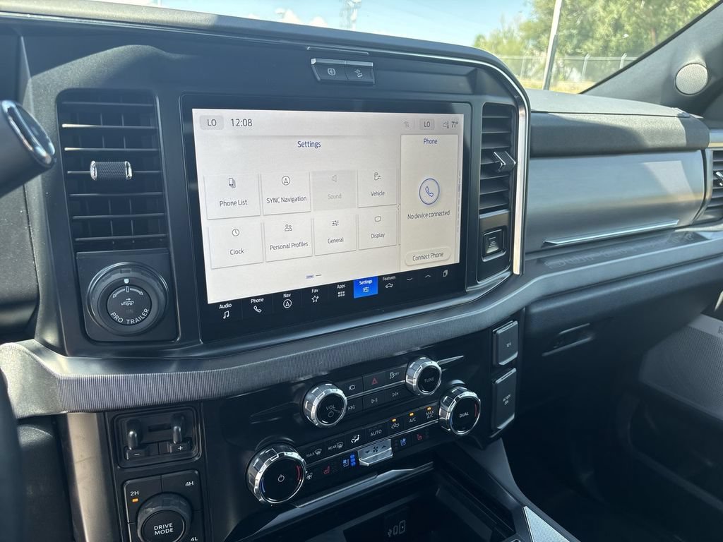 2026 Ford F-350 Super Duty Platinum - Photo 14