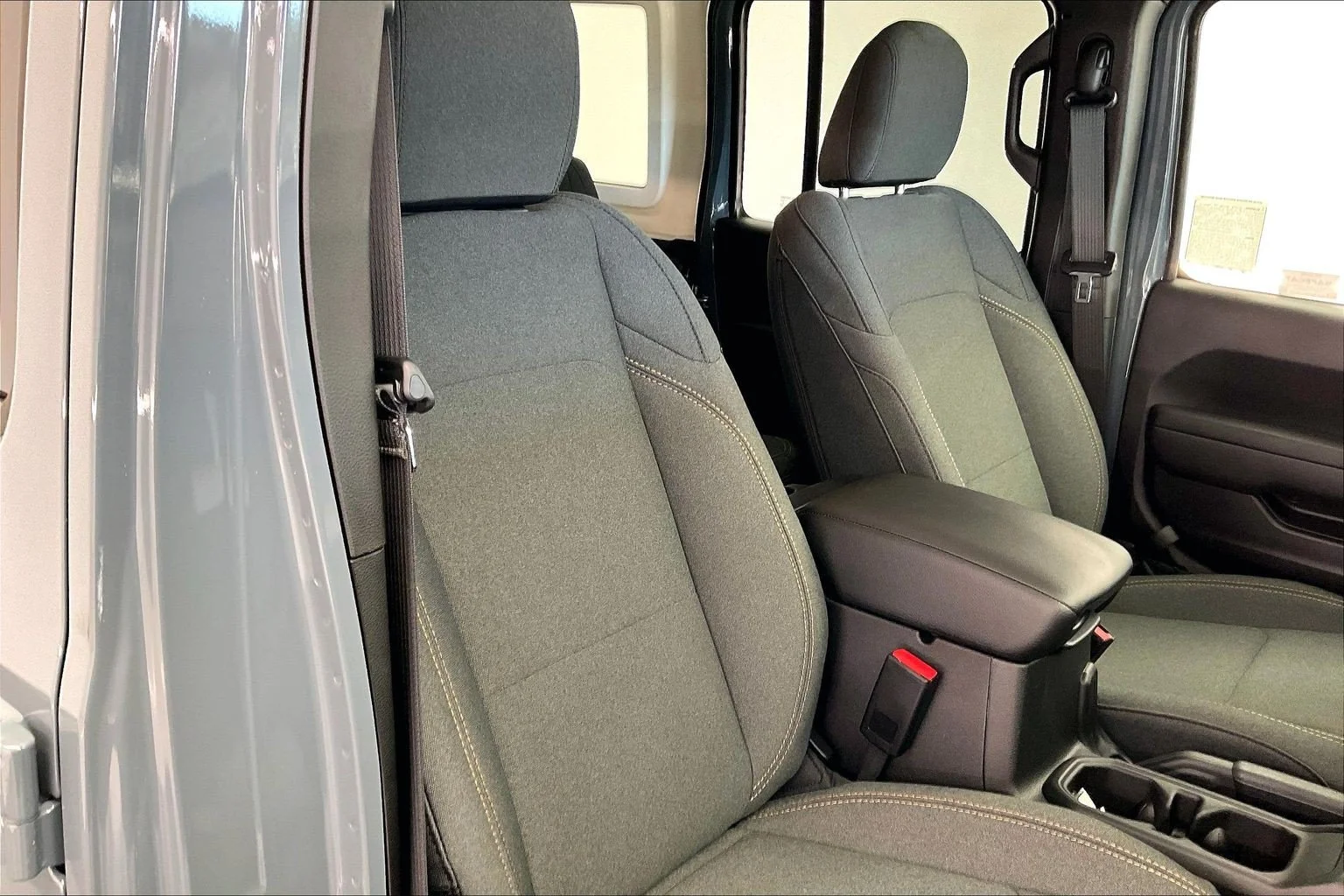 New 2026 Anvil Clearcoat Jeep Sport S image 9