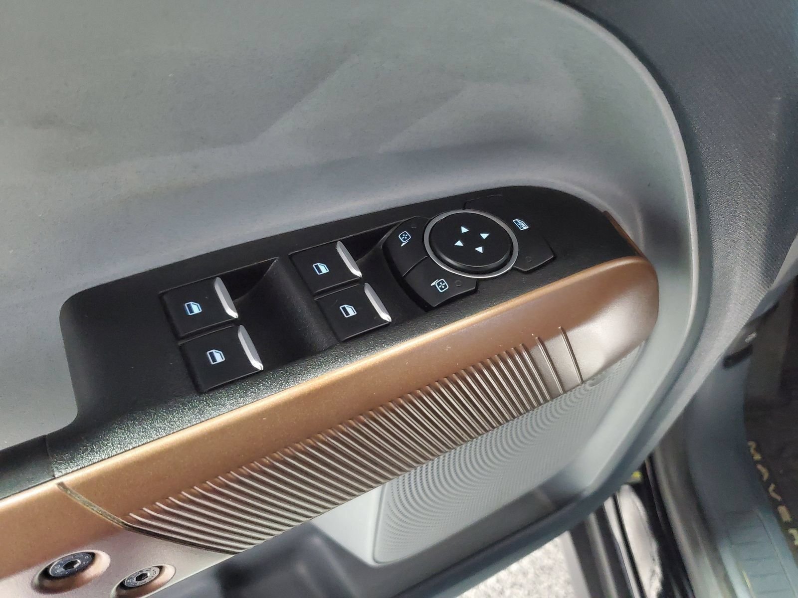 Used 2023 Black Ford Lariat image 14