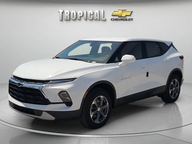 New 2026 Summit White Chevrolet 2LT image 1