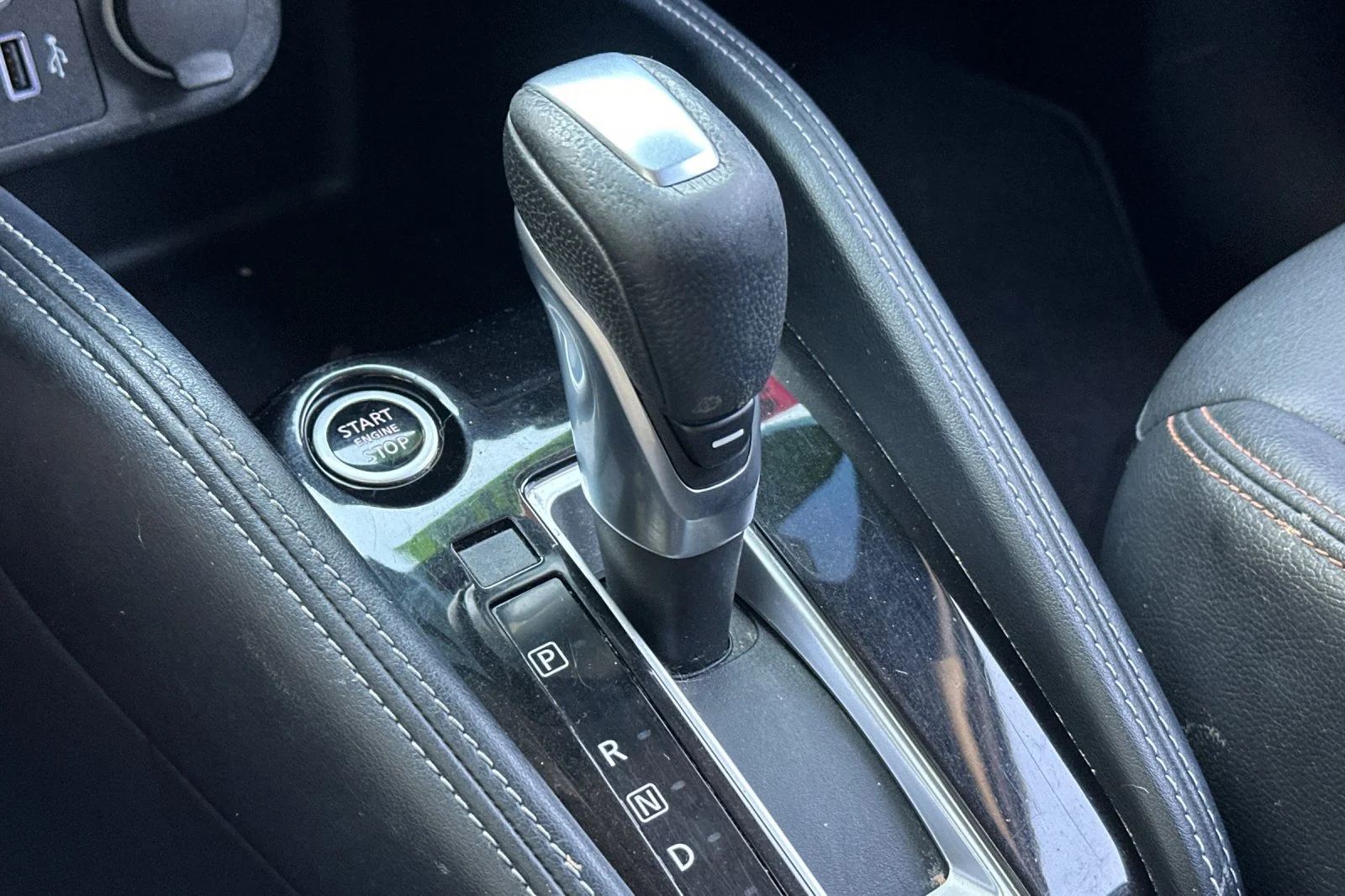 Used 2019 Silver Nissan SR image 21