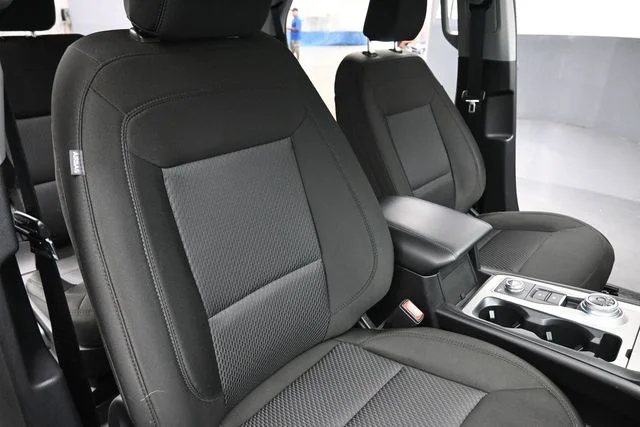 Used 2022 Gray Ford XLT image 31