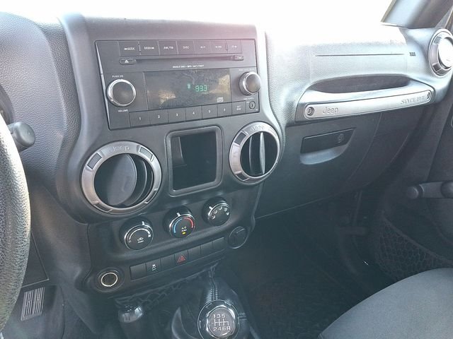 Used 2017 Black Jeep Sport image 17