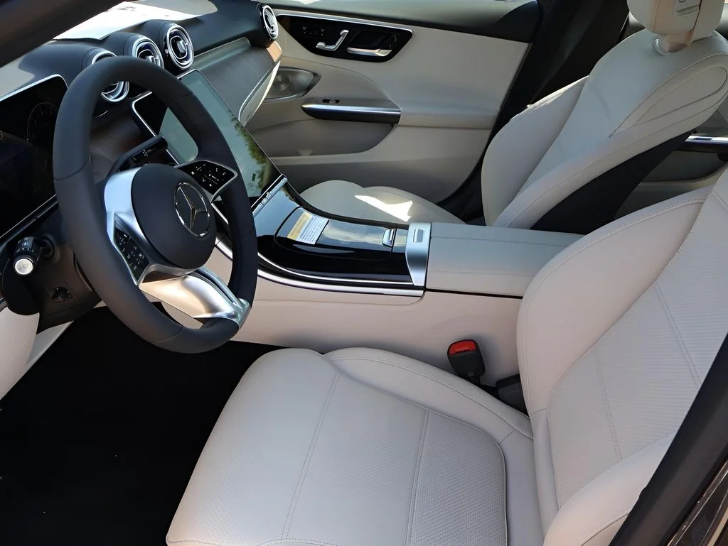 2025 Mercedes-Benz C-Class Sedan C 300 - Photo 35