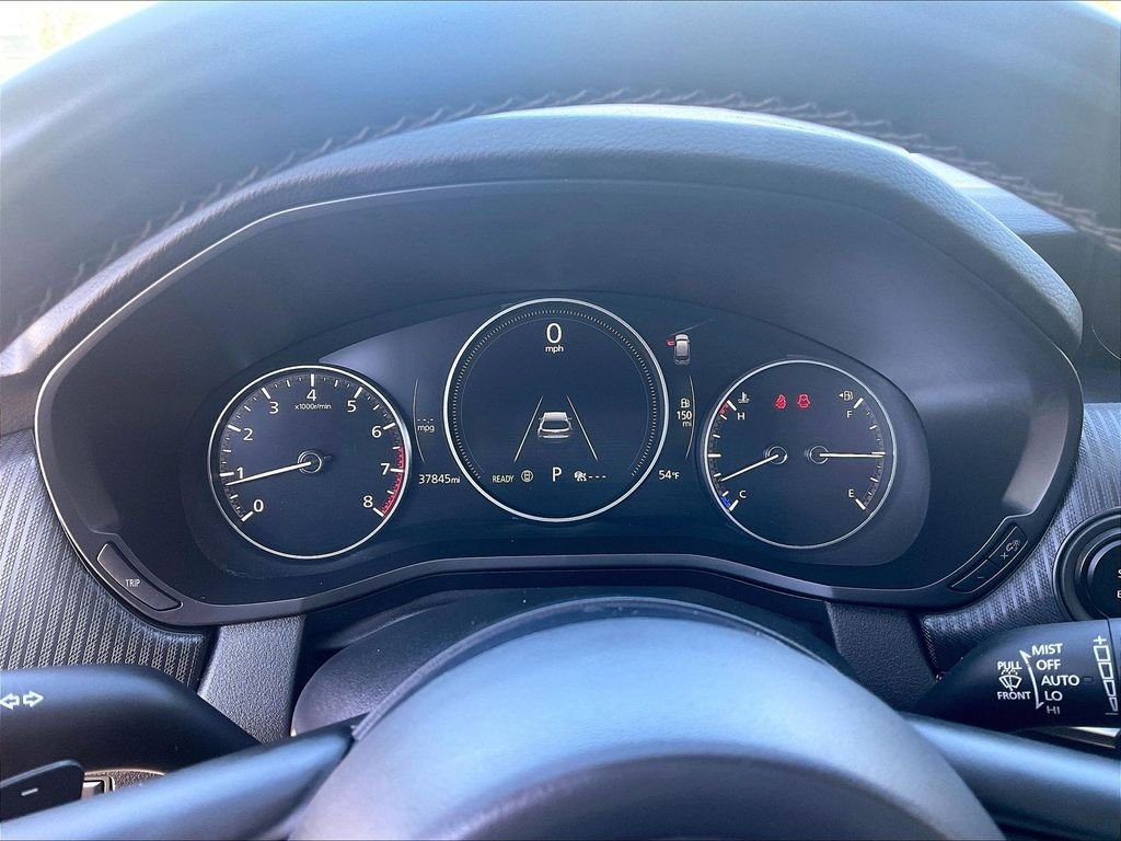 Used 2025 White Mazda 3.3 Turbo Select image 15